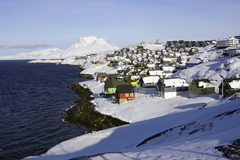 Greenland : houses in Nuuk
