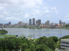 アビジャン：コートジボワールの経済首都