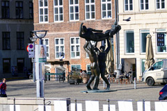 コペンハーゲン：ギャメル・ストランドに有る面白い銅像